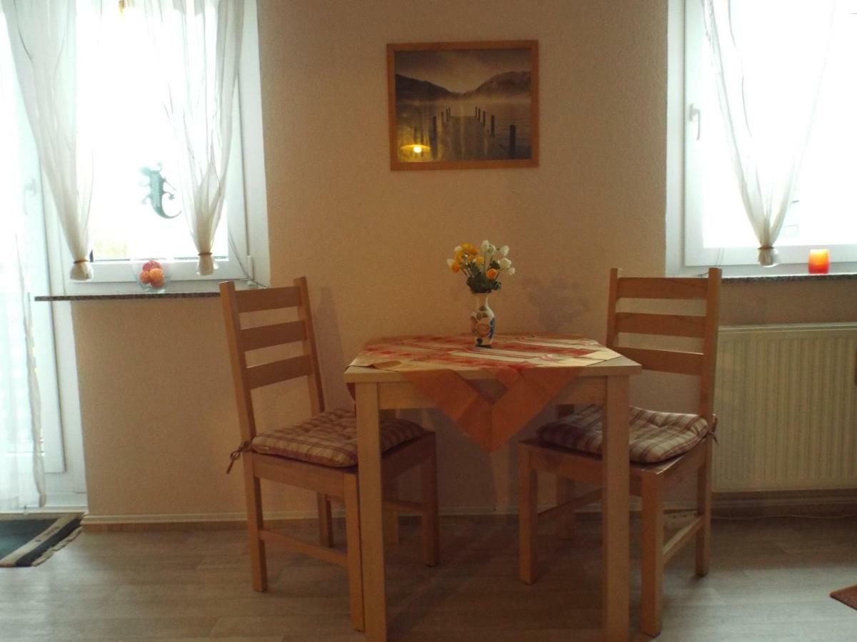 2-Zimmer-Ferienwohnung "Garten Der Welt" Βερολίνο Εξωτερικό φωτογραφία