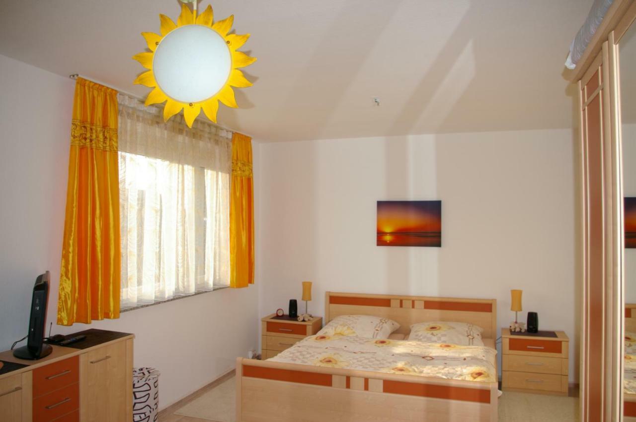 2-Zimmer-Ferienwohnung "Garten Der Welt" Βερολίνο Εξωτερικό φωτογραφία